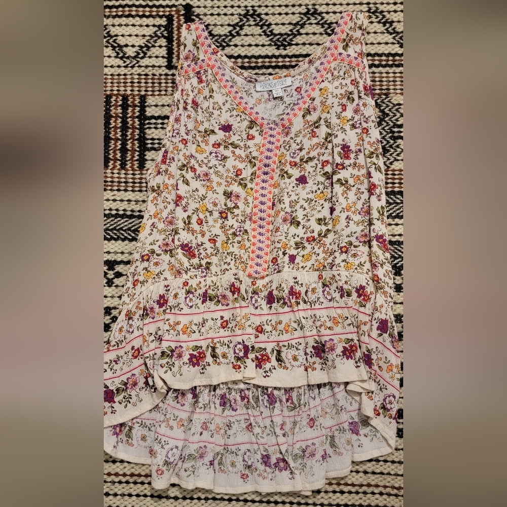 PATRON OF PEACE rayon top
